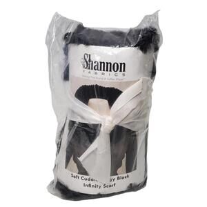 Shannon Fabrics Soft Cuddle Ziggy Black Infinity Scarf NEW